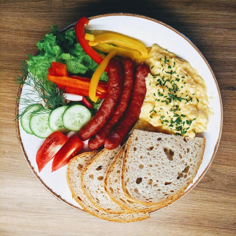 Karczma-Koszwice Acomodação com café da manhã Exterior foto
