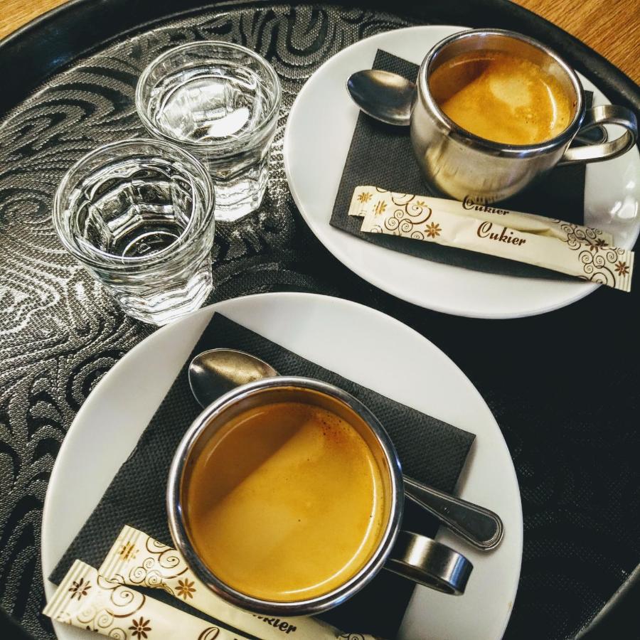 Karczma-Koszwice Acomodação com café da manhã Exterior foto